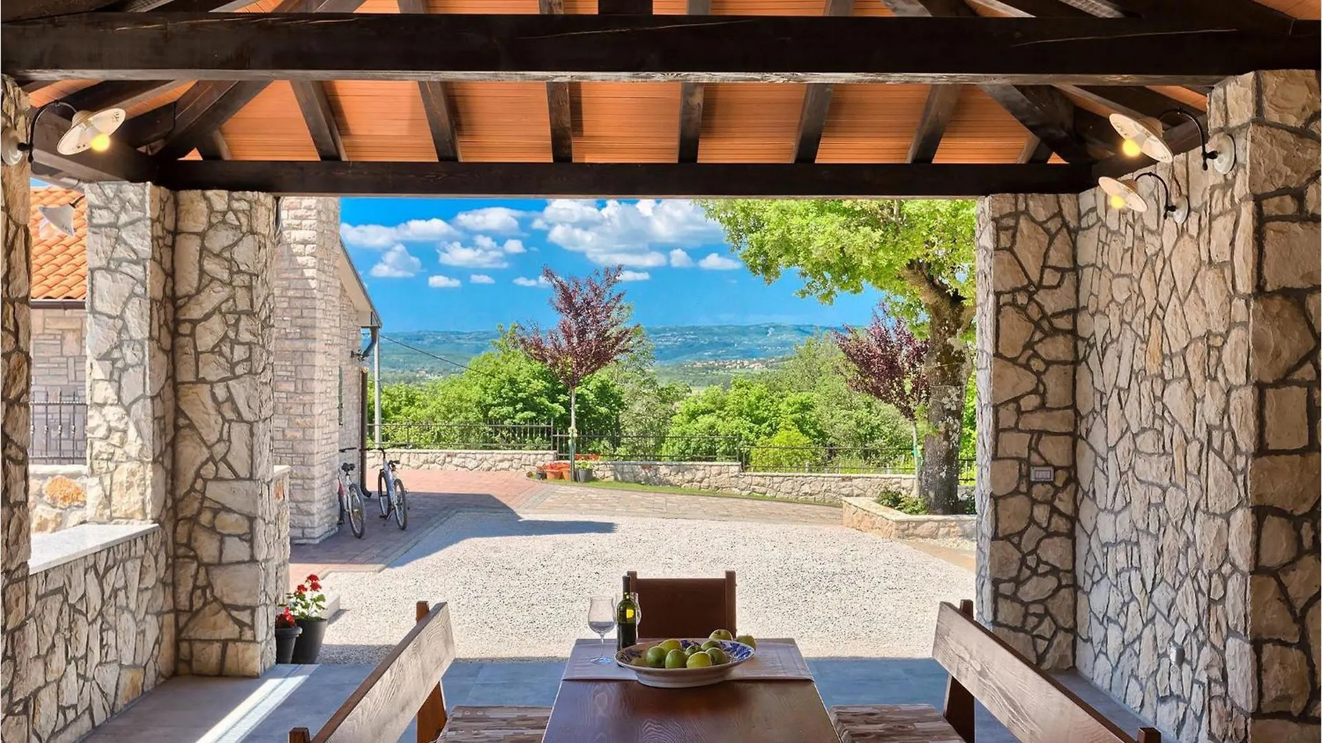 Holiday home Villa Skavre Pulgarija Cepic