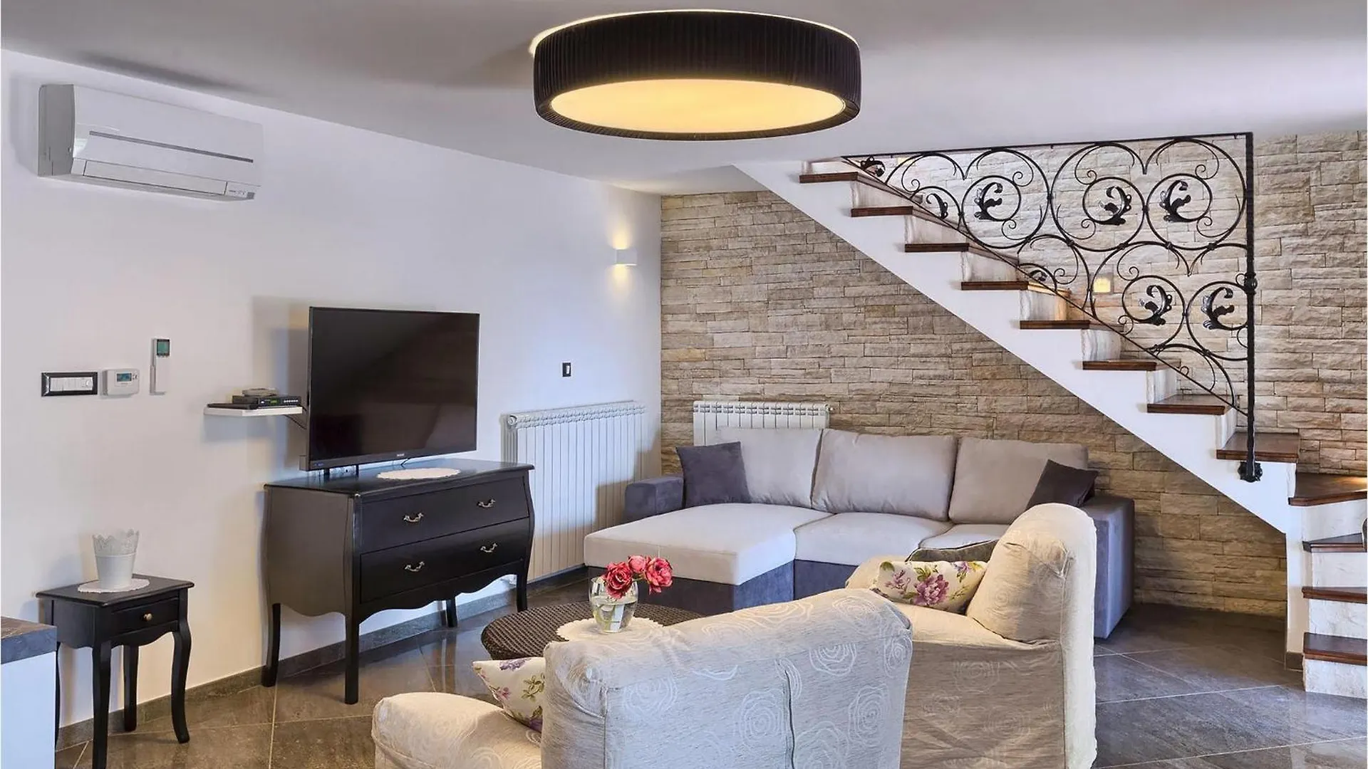 Holiday home Villa Skavre Pulgarija Cepic Croatia